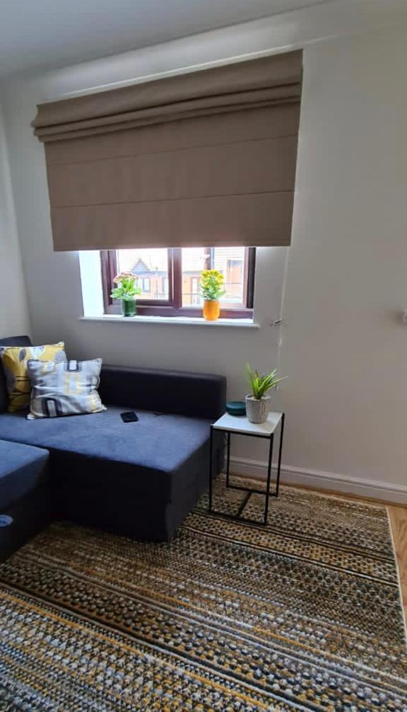 Lovely 2 Bedroom Flat With Free Parking New Southgate Exterior foto